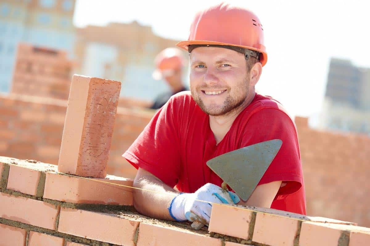 lavorare come muratore